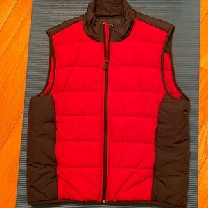 Men’s Perry Ellis Down Vest size Large. Red and navy blue.
